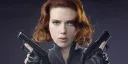 Současný Hellboy a manželka Jamese Bonda na palubě Black Widow!