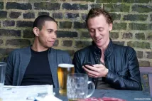 Tom Hiddleston - Friend Request Pending (2011), Obrázek #1
