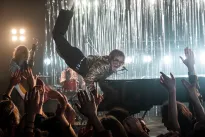 Recenze: Rocketman - lepší hudební film než diváky opěvovaný Bohemian Rhapsody?