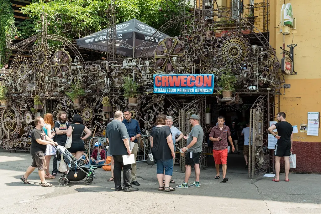 crwecon-2019-ctrnacty-sraz-pratel-komiksu-je-za-dvermi-1