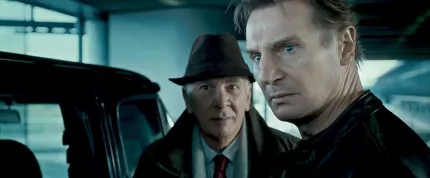 Retro recenze: Neznámý Liam Neeson útočí na Berlín