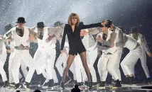Taylor Swift - The BRIT Awards 2015 (2015), Obrázek #8