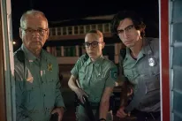 Recenze: Mrtví neumírají - Stojí za zombie komedií Jima Jarmusche znechucení současným stavem světa?