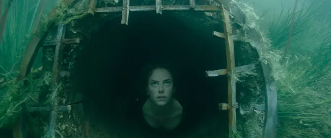 Recenze: Kořist - mladá žena s traumatem a zabijáckým superzvířetem opodál