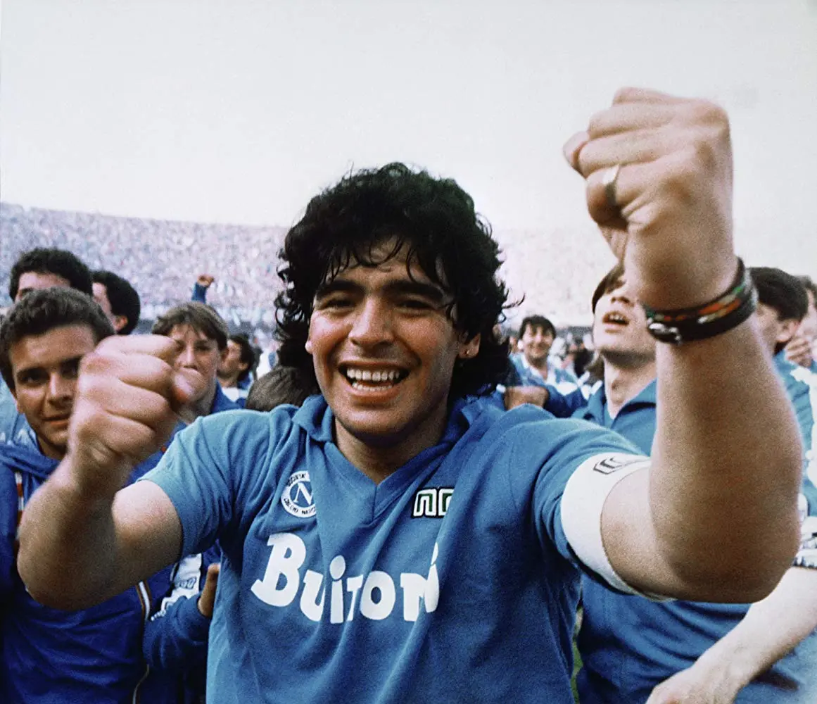 Komentáře týdne: Maradona má vytetovaného Fidela Castra