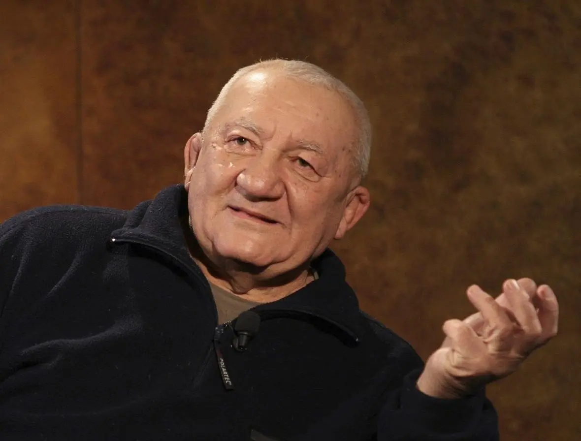 Zemřel herec a kaskadér Zdeněk Srstka