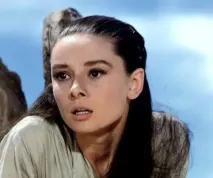 Komentáře týdne: Nezničitelná Audrey Hepburn. Co ji potkalo před narozením zdravého syna?