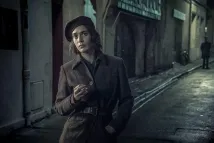 Lizzy Caplan