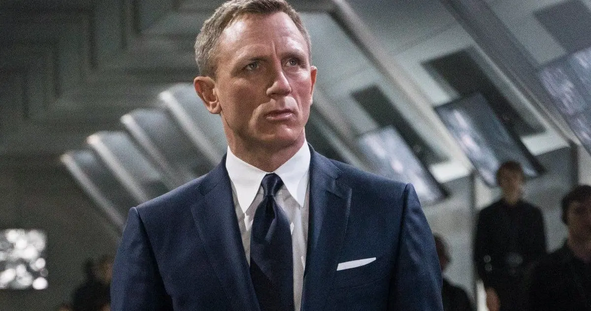 Poslední bondovka s Danielem Craigem stylově odhalila svůj název