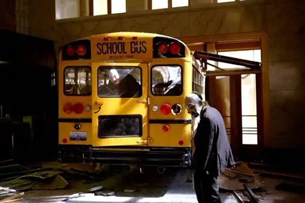 Batman slaví osmdesátku – a po Praze jezdí BATBUS!