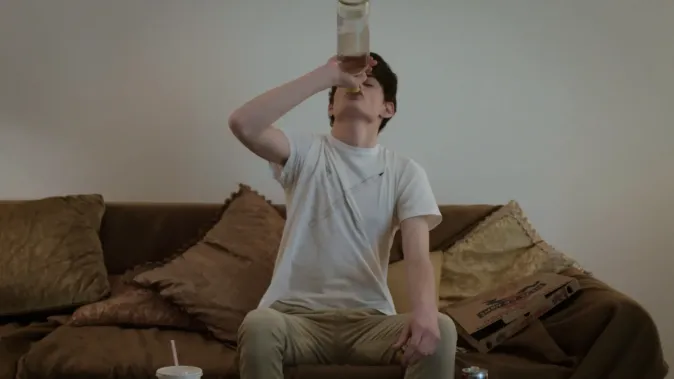 "Nechci nikoho odrazovat od pití," říká režisér filmu Abstinent