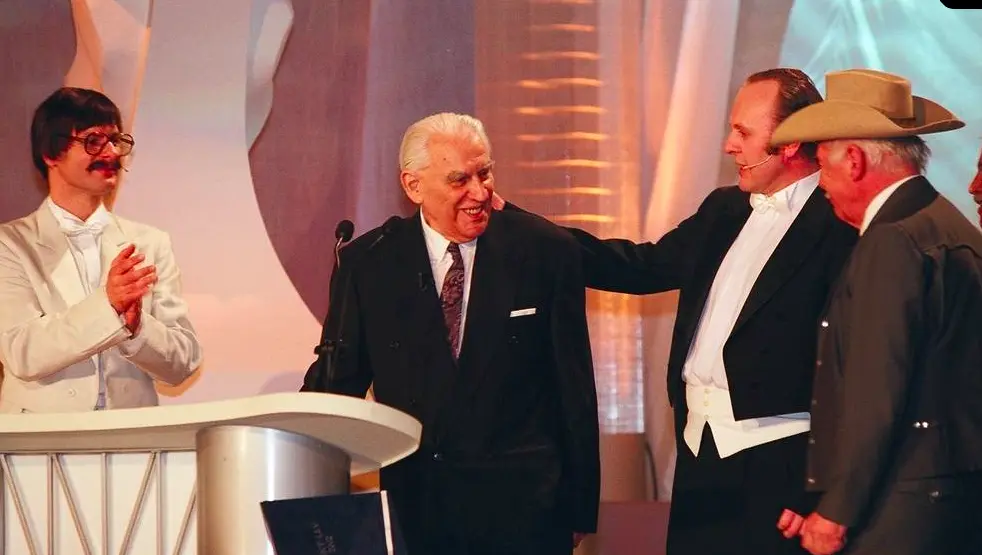 kluci-z-cesty-do-praveku-byli-jsme-pri-tom-kdyz-vznikalo-cerne-uhli-1