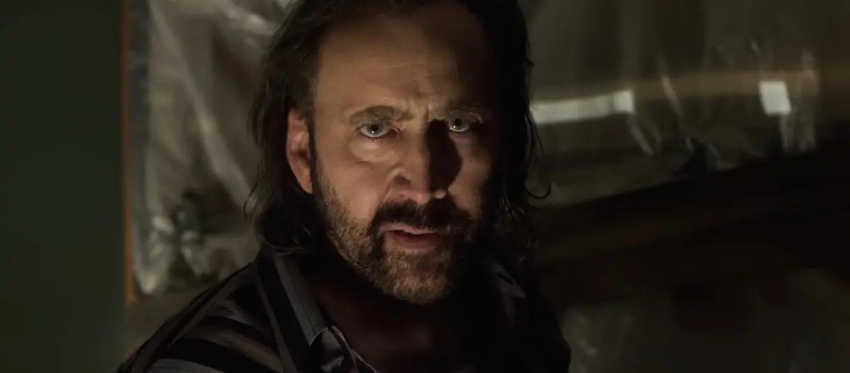 Trailer: V jednom domě s Nicolasem Cagem, svůdnou ženou a mužem obviněným z vraždy