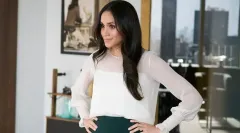 Meghan Markle položila královnu a míří zpátky před kameru