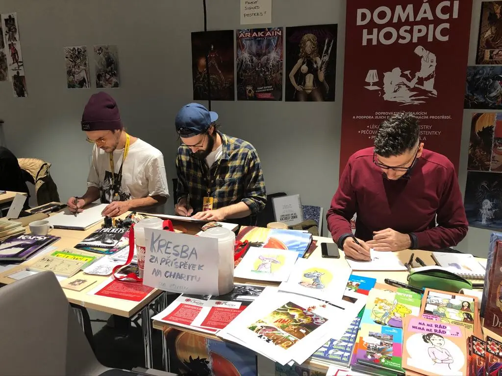 comiccon-prague-bavil-ale-i-pomahal