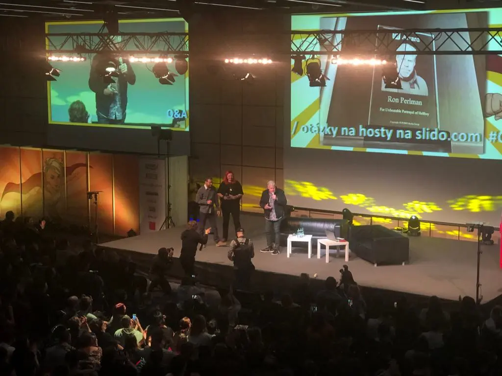 na-hlavni-hvezdu-prazskeho-comicconu-cekalo-poradne-prekvapko