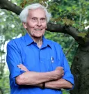 Proslulý cestoval Miroslav Zikmund slaví 102. narozeniny! Režisér Horký je připomíná památnou "slezinou"