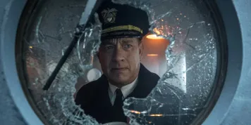 Trailer: Tom Hanks vzdoruje nacistickým ponorkám ve filmu podle vlastního scénáře
