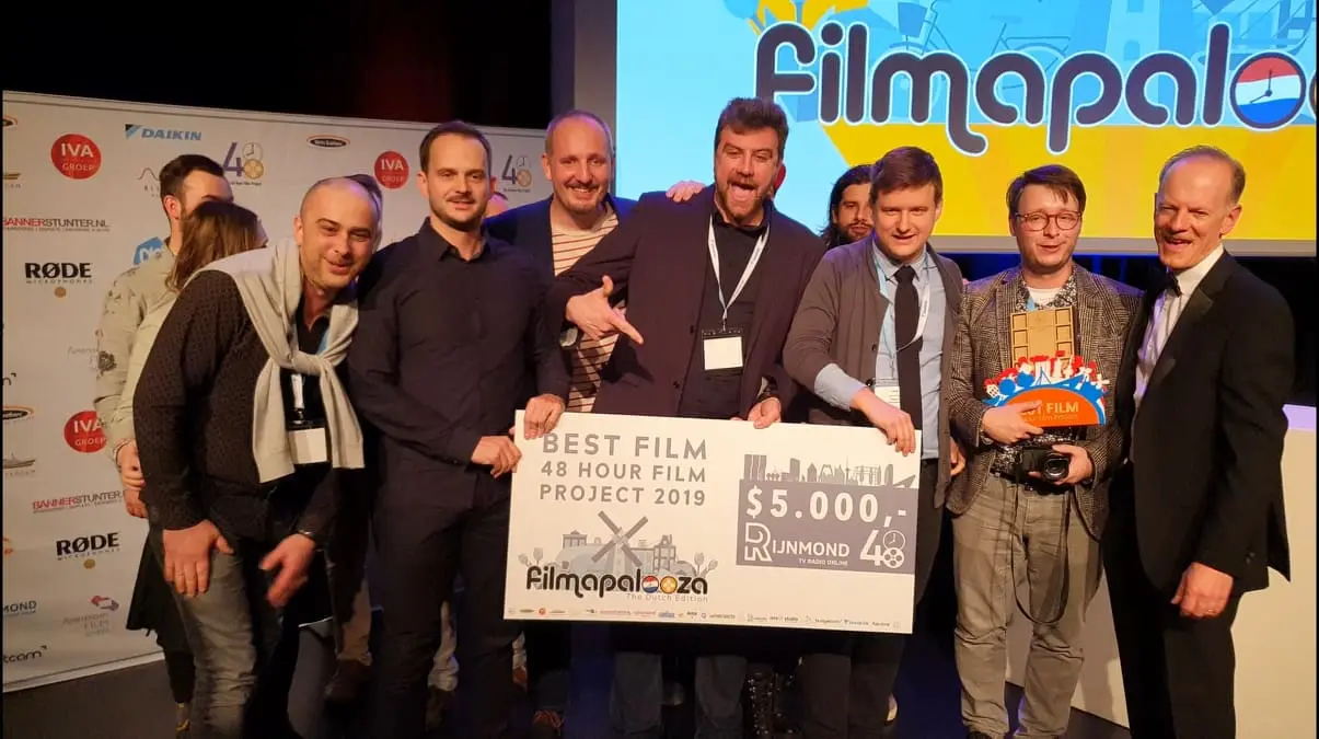 Tým "Popojedem" s hlavní cenou 48 Hour Film Project z roku 2020