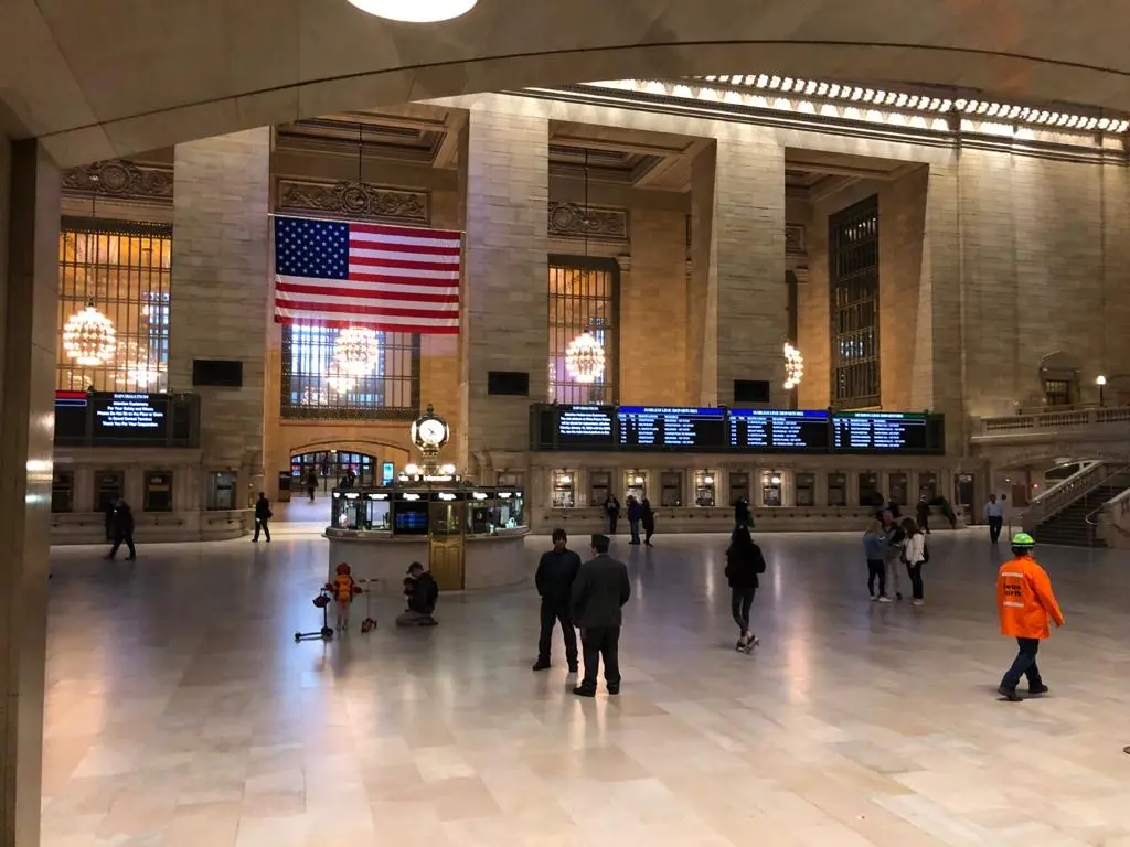 prispevatelka-kinoboxu-v-new-yorku-proc-si-nemuze-dovolit-onemocnet-a-neumrit-3