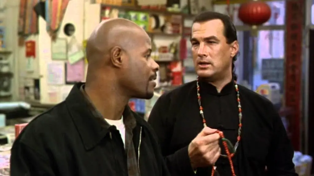 prehlizene-pecky-glimmer-man-posledni-skaut-stevena-seagala-3