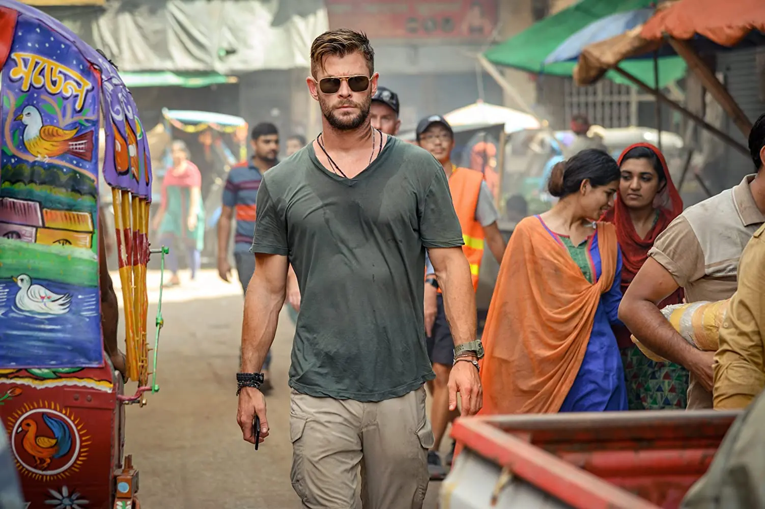Chris Hemsworth si střihl další snímek s týmem Avengers