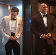 Dwayne Johnson je zábavný každým coulem