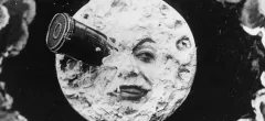 Zemi hrozí srážka s Měsícem a přirozeně to natočí Roland Emmerich
