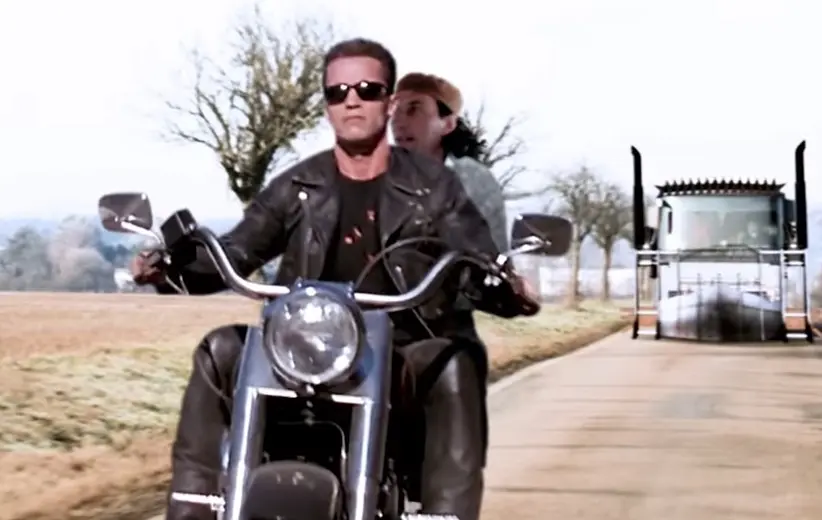 Bohuš z Dědictví na jedné "lodi" s terminátorem. Jak vznikalo populární virální video?