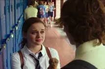 Joey King - Stánek s polibky (2018), Obrázek #3