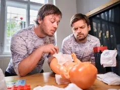 Deníček moderního fotra aneb Jiří Mádl na mateřské