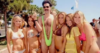 Borat si geniálně vystřelil z pravicových radikálů