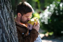 Naučil se moderní fotr Jiří Mádl přebalovat mimina?