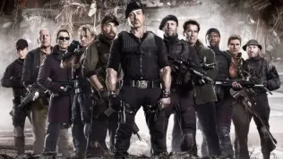 Expendables jako parta dinosaurů a nepovedené lety Toma Hankse. Co vše mají filmy společného?