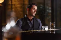 Tom Ellis - Lucifer (2016), Obrázek #11