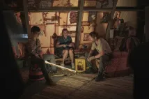 Tim Oliver Schultz - Freaks: Jedni z nás (2020), Obrázek #6