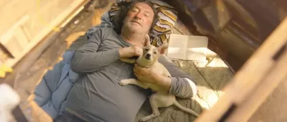 Trailer: Bolek Polívka si pořídil psa Gumpa. Čeká nás emotivní příběh po vzoru Lassie se vrací?