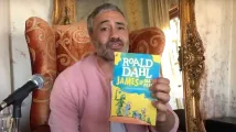 Taika Waititi - James and the Giant Peach with Taika and Friends (2020), Obrázek #2