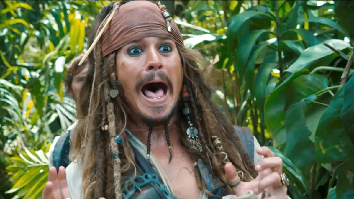 Společnosti Disney se filmový pirát Jack Sparrow zprvu vůbec nelíbil. Připadal jim jako gay, který byl na place celou dobu opilý