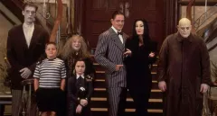 Addamsova rodina dostane hraný seriál. Režírovat ho bude proslulý milovník temných stínů