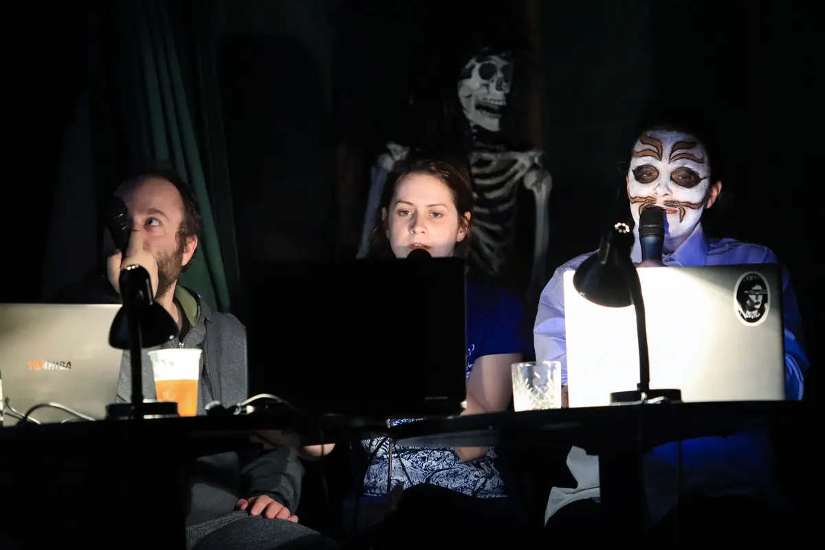 otresna-doba-si-zada-otresne-filmy-legendarni-festival-otrleho-divaka-predstavi-nejpodivnejsiho-hrdinu-svetove-kinematografie-3