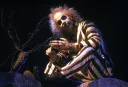 První Beetlejuice představil světu Tima Burtona. Co nám o filmaři říká po třech dekádách?