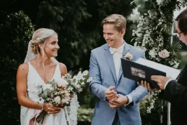 Svatba na první pohled: Masakr motorovou pilou? Spíš pořádná porce nudy a nejistoty, kterou soustředěný divák přetaví v hlubší zamyšlení