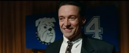 V satirickém dramatu Špatné vychování předvádí Hugh Jackman strhující výkon, jímž (opět) dokazuje, že zdaleka není jen komiksový Wolverine