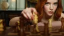 Recenze: Seriál Dámský gambit je novým trumfem Netflixu. Šachy už větší poctu nedostanou