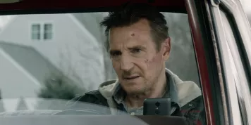 Retribution: Liam Neeson v akčním thrilleru, který kombinuje Nebezpečnou rychlost a Telefonní budku