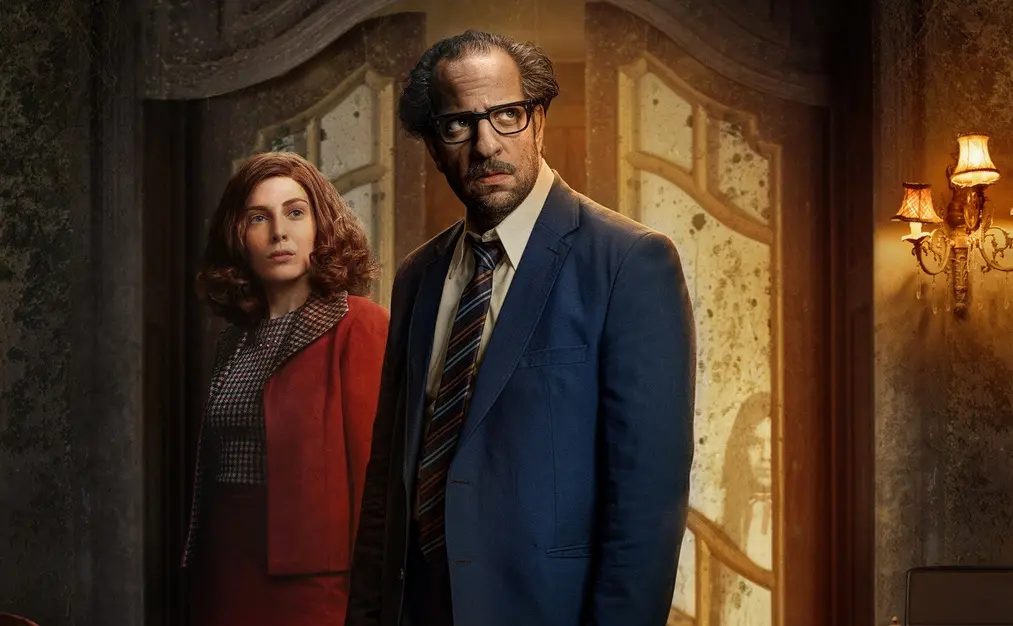 Seriál Paranormal je zpovědí klinického lékaře, který se zamiluje do mrtvé dívky. Husí kůži ale nenavodí