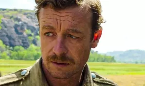 Trailer: Mentalista Simon Baker stopuje nejnebezpečnějšího muže Austrálie