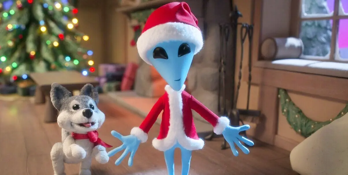 recenze-vanoce-z-jineho-sveta-prinasi-do-letosniho-adventu-poradnou-davku-kosmickeho-bizaru-1