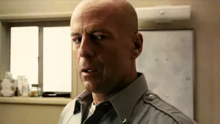 Bruce Willis bude znovu zachraňovat na malém městě rukojmí
